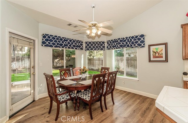 Detail Gallery Image 9 of 30 For 440 S Redwood Dr, Reedley,  CA 93654 - 3 Beds | 2 Baths