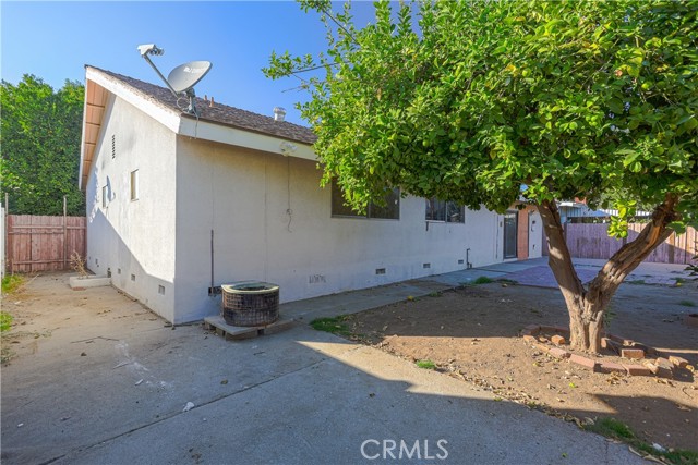 Detail Gallery Image 24 of 25 For 8848 Gerald Ave, North Hills,  CA 91343 - 4 Beds | 2 Baths