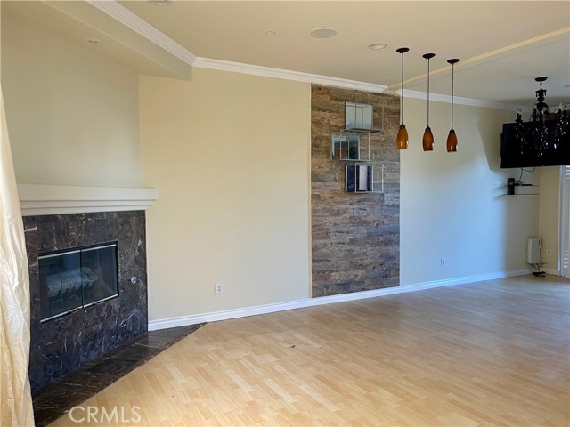Detail Gallery Image 3 of 22 For 2223 Grant Ave #B,  Redondo Beach,  CA 90278 - 3 Beds | 2/1 Baths