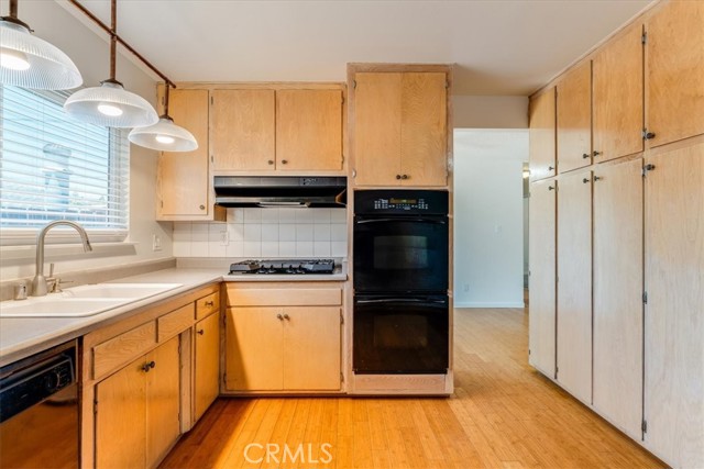 1226 Briarwood Drive, San Luis Obispo CA: https://media.crmls.org/medias/3e9d718f-a609-472c-bf67-7412c43c4647.jpg