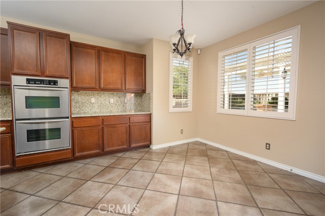 Detail Gallery Image 5 of 32 For 41048 Sunsprite St, Lake Elsinore,  CA 92532 - 4 Beds | 2/1 Baths