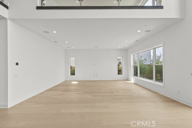 20434 W Albion Way, Porter Ranch CA: https://media.crmls.org/medias/3e9ff7cb-e392-4350-8b24-869224c9305c.jpg