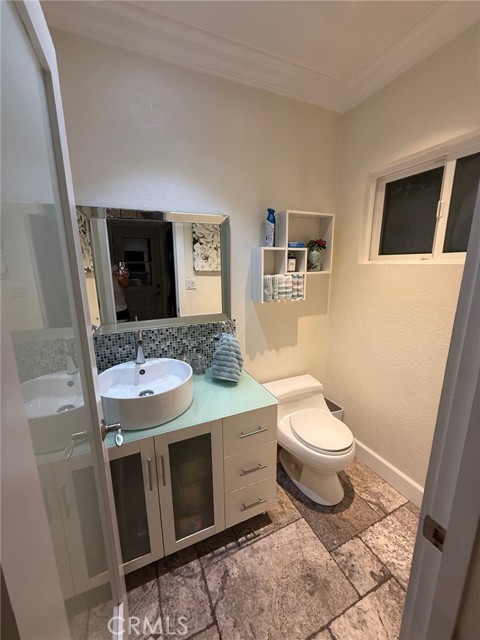 Detail Gallery Image 10 of 13 For 4691 Cathy, Cypress,  CA 90630 - 4 Beds | 2/1 Baths