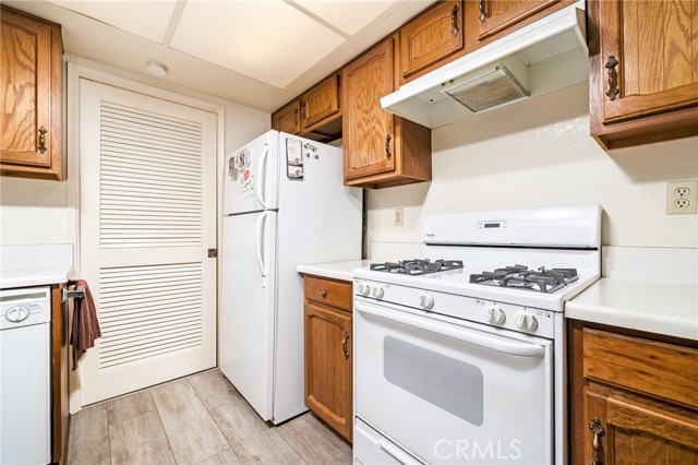 Detail Gallery Image 5 of 20 For 234 E Fern Ave #104,  Redlands,  CA 92373 - 2 Beds | 2 Baths