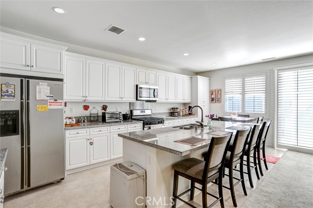 Detail Gallery Image 20 of 28 For 34899 Windwood Glen Ln, Murrieta,  CA 92563 - 4 Beds | 2/1 Baths