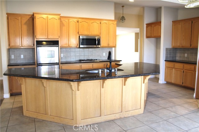 Detail Gallery Image 7 of 40 For 16263 Chiwi Rd, Apple Valley,  CA 92307 - 4 Beds | 3 Baths