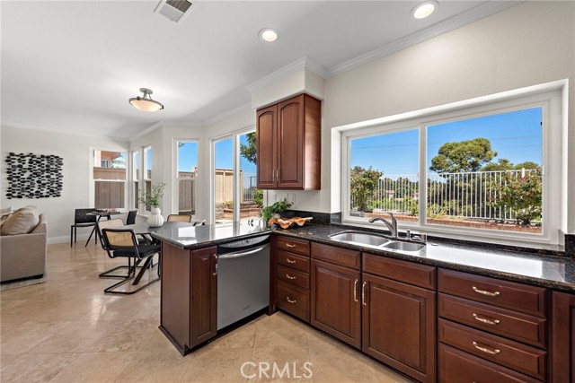 Detail Gallery Image 16 of 52 For 23 Heatherwood, Aliso Viejo,  CA 92656 - 3 Beds | 2/1 Baths