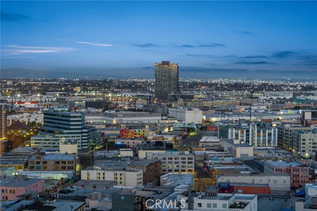 Detail Gallery Image 23 of 28 For 400 S Broadway #2414,  Los Angeles,  CA 90013 - 1 Beds | 1 Baths