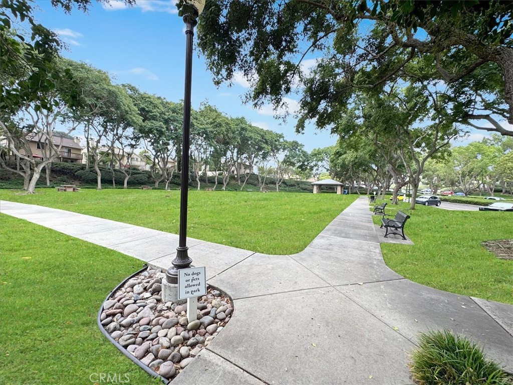 https://media.crmls.org/medias/3ea43d1e-410f-4f0d-a820-aa3bdb2b0f49.jpg?preset=X-Large