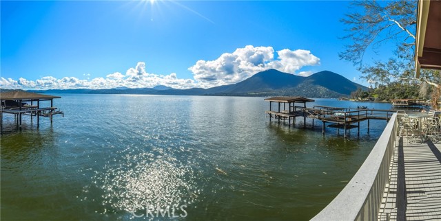 Detail Gallery Image 8 of 61 For 10165 Lakeshore, Clearlake,  CA 95422 - 4 Beds | 3 Baths