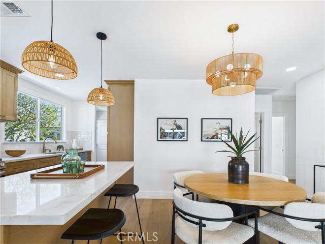 Detail Gallery Image 13 of 39 For 3116 W 78th Pl, Los Angeles,  CA 90043 - 3 Beds | 3 Baths