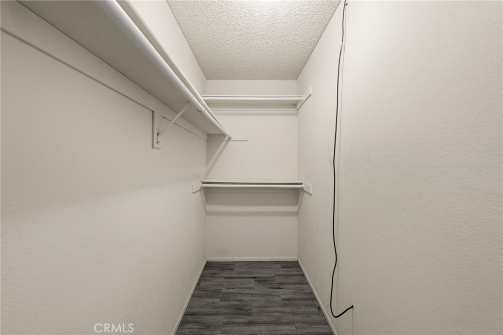 https://media.crmls.org/medias/3ea66843-e414-4b9e-8c19-72d262aabf65.jpg?preset=X-Large