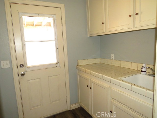 Detail Gallery Image 10 of 21 For 9951 Arrowhead, Phelan,  CA 92371 - 6 Beds | 3 Baths