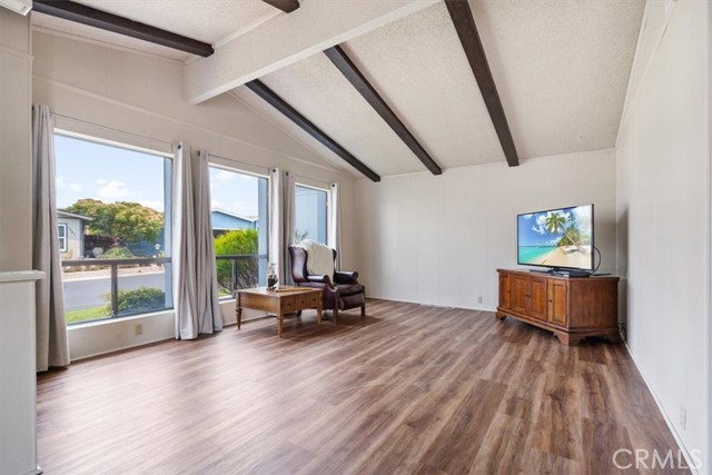 Detail Gallery Image 3 of 25 For 1126 Sunnyslope Ln, Santa Maria,  CA 93455 - 2 Beds | 2 Baths