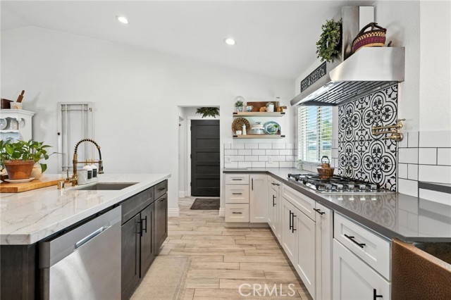 Detail Gallery Image 14 of 75 For 17940 Copper Queen Ln, Perris,  CA 92570 - 8 Beds | 3/1 Baths
