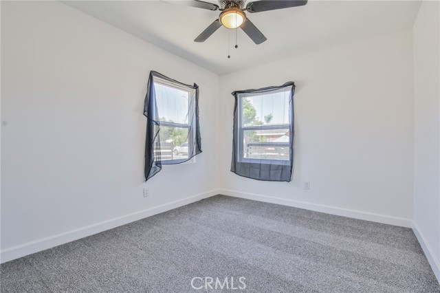 10955 S Spring Street, Los Angeles CA: https://media.crmls.org/medias/3ea7c62f-4910-49bc-bcd6-18dda0fa157b.jpg