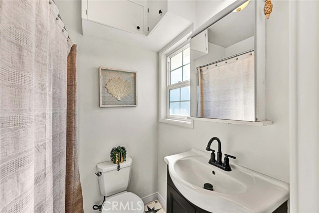 Detail Gallery Image 9 of 14 For 3004 E Pearl Ave, Orange,  CA 92869 - 1 Beds | 1 Baths