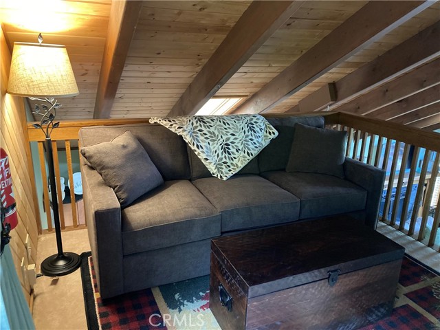 Detail Gallery Image 19 of 30 For 26637 Lake Forest Dr, Twin Peaks,  CA 92391 - 2 Beds | 2/1 Baths