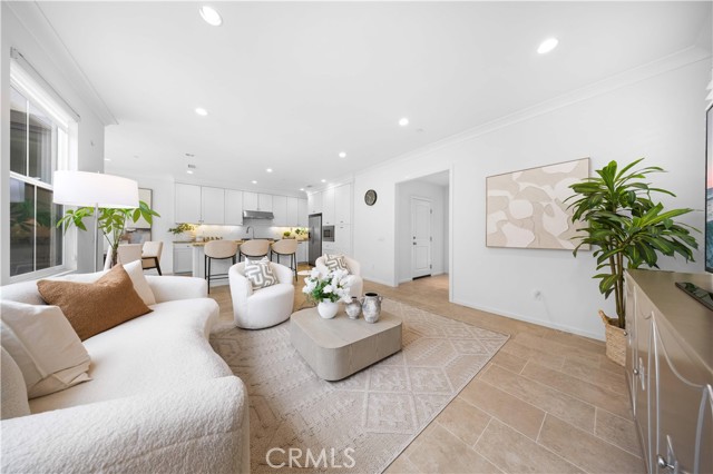Detail Gallery Image 7 of 63 For 163 Rodeo, Irvine,  CA 92602 - 3 Beds | 2/1 Baths