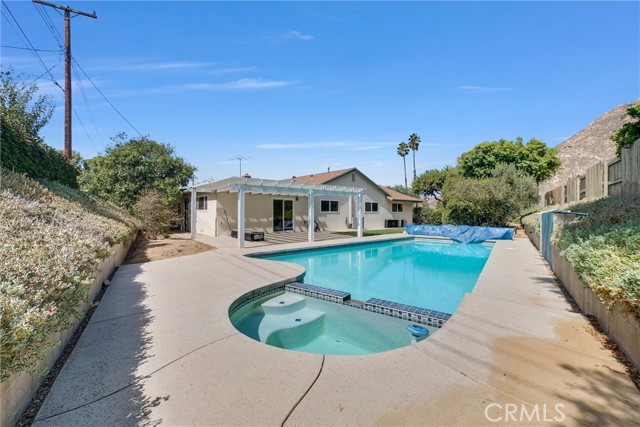 Detail Gallery Image 27 of 42 For 350 Glenhill Dr, Riverside,  CA 92507 - 6 Beds | 3 Baths