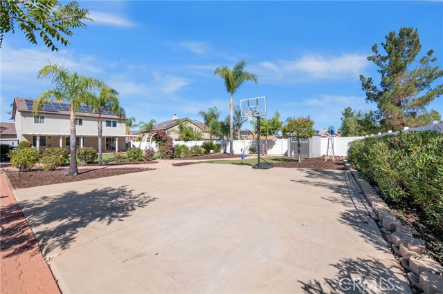 Detail Gallery Image 19 of 48 For 3829 Agave Court, Perris,  CA 92570 - 4 Beds | 2/1 Baths