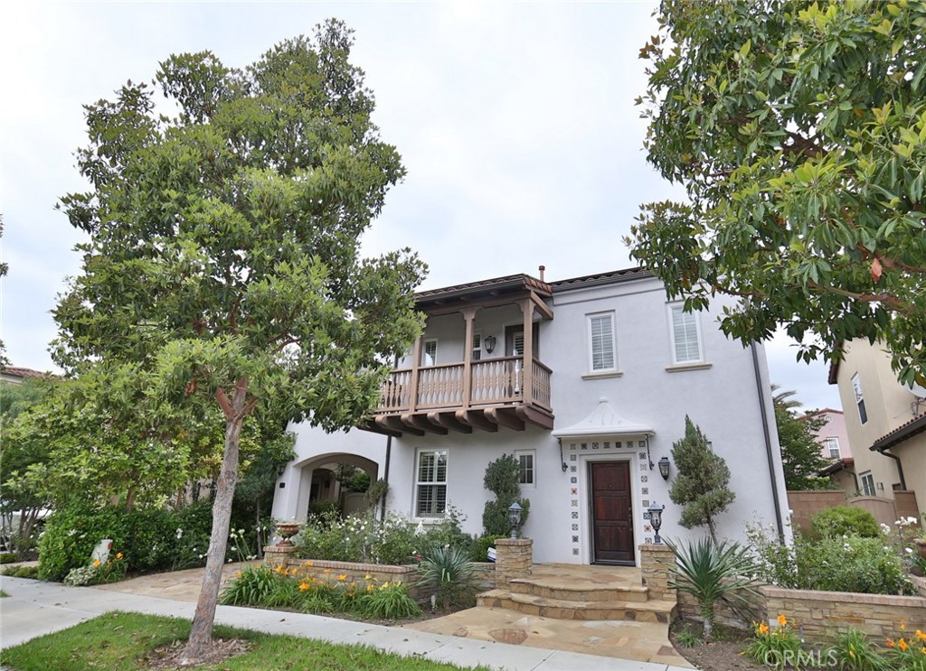 THIS DESIRABLE NORTHWOOD HOME IS LOCATED IN A PRESTIGIOUS AWARD WINNING GATED COMMUNITY.  THE HOUSE INCLUDES SOLAR PANELS (FULLY PAID) AND DUAL NEW A/C SYSTEM. LOCATED ON A QUIET AND PERFECTLY MANICURED CUL-DE-SAC APPROACHED BY A LONG DRIVEWAY WITH 2 CAR GARAGE. ATTRACTIVE FLOOR PLAN WITH 5 BED, 3 BATH INCORPORATING NATURAL SUNSHINE AND A WELL DESIGNED SPACE. ENTER YOUR HOME TO AN OPEN KITCHEN FOR ENTERTAINING WITH TOP OF THE LINE APPLIANCES, BUILT IN REFRIGERATOR. FIRST FLOOR ALSO OFFERS A BEDROOM, BATHROOM AND A LARGE LIVING ROOM. SECOND FLOOR FEATURES A MASTER BEDROOM SUITE OFFSET BY AN INVITING PRIVATE BALCONY AND SPACIOUS WALK IN CLOSET. SECOND LEVEL HAS 3 ADDITIONAL ROOMS AND 3 FULL BATHS. THIS PRESTIGIOUS HOME HAS A PROFESSIONALLY LANDSCAPED FRONT AND BACKYARD EQUIPPED WITH A BUILT IN BBQ READY FOR YOUR FAMILY GATHERINGS. THE VALUE OF THIS PROPERTY IS ENHANCED BY BEING CLOSELY SITUATED TO THE HIGHLY RATED NORTH WOOD ELEMENTARY SCHOOL, SIERRA VISTA MIDDLE SCHOOL AND NORTHWOOD HIGH SCHOOL. IT IS ALSO CONVENIENTLY LOCATED MINUTES AWAY FROM THE 405, 5 FREEWAYS AND THE NEARBY.
WOODBURY TOWN CENTER, IRVINE SPECTRUM AND TUSTIN MARKETPLACE.