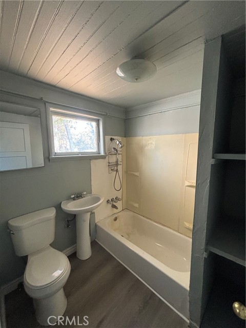 3499 Lemon Street, Riverside CA: https://media.crmls.org/medias/3eaa53b3-003c-455c-85d5-40879408393e.jpg