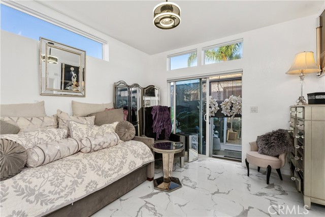 Detail Gallery Image 16 of 43 For 274 Revere Way, Newport Beach,  CA 92660 - 3 Beds | 2 Baths