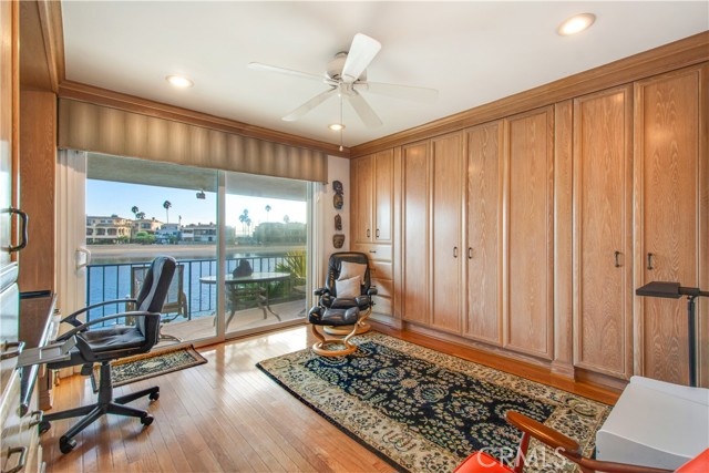 Detail Gallery Image 53 of 58 For 5585 E Corso Di Napoli, Long Beach,  CA 90803 - 3 Beds | 3 Baths