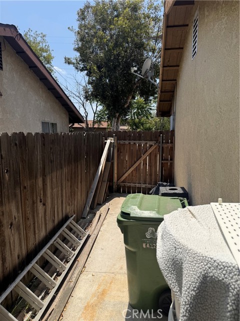 Detail Gallery Image 23 of 26 For 14222 Filmore, Arleta,  CA 91331 - 3 Beds | 2 Baths