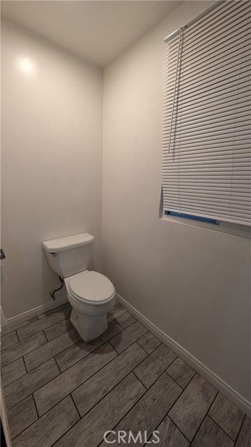 Image 27 of 50 For 13319 Magnolia