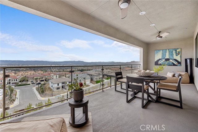 Detail Gallery Image 22 of 48 For 20378 W Marlow Ln, Porter Ranch,  CA 91326 - 5 Beds | 6/1 Baths