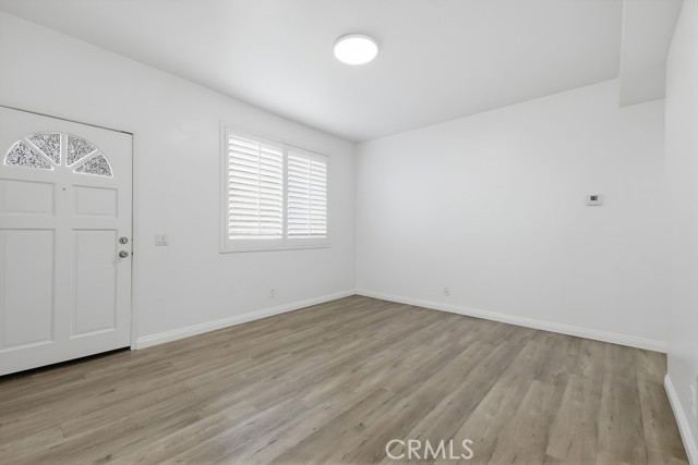 Detail Gallery Image 3 of 11 For 115 Remington, Irvine,  CA 92620 - 2 Beds | 2/1 Baths