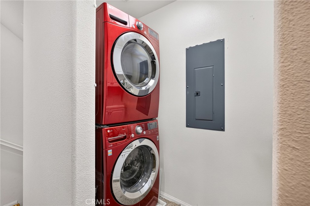 https://media.crmls.org/medias/3eb14cfa-e12f-4c8e-b91a-b5fd38876b56.jpg?preset=X-Large