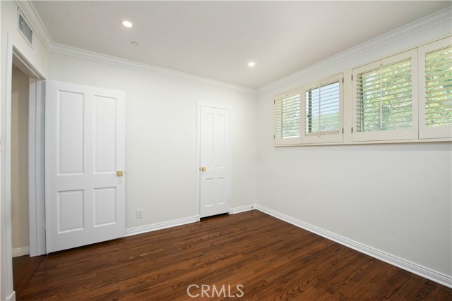 Detail Gallery Image 44 of 69 For 4722 Forman Ln, Toluca Lake,  CA 91602 - 5 Beds | 4 Baths