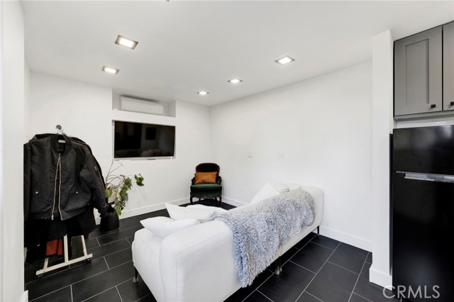 Detail Gallery Image 26 of 44 For 4009 Weslin Ave, Sherman Oaks,  CA 91423 - 3 Beds | 3 Baths