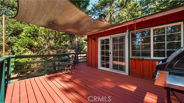 Detail Gallery Image 20 of 31 For 31009 Summit Dr, Running Springs,  CA 92382 - 2 Beds | 1 Baths