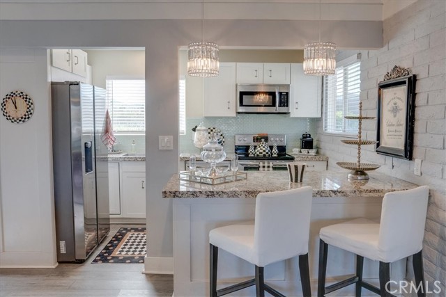 Detail Gallery Image 25 of 37 For 22346 Canyon Club, Canyon Lake,  CA 92587 - 2 Beds | 2 Baths