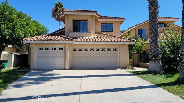 2972 Hampshire Circle, Corona, CA 92879