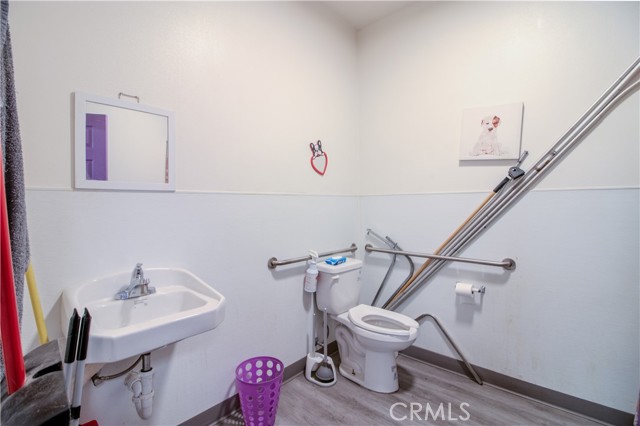 15444 Bear Valley Road, Victorville CA: https://media.crmls.org/medias/3eb60531-cf5d-4b62-b479-d54539e2f694.jpg