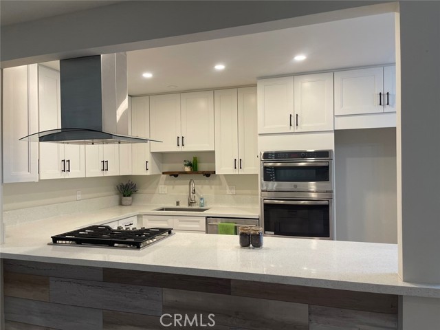 Detail Gallery Image 4 of 29 For 2750 via Seville #63,  Fullerton,  CA 92835 - 3 Beds | 2/1 Baths