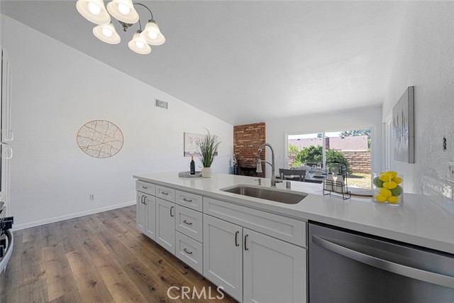Detail Gallery Image 15 of 26 For 917 Renee, Redlands,  CA 92374 - 3 Beds | 2 Baths