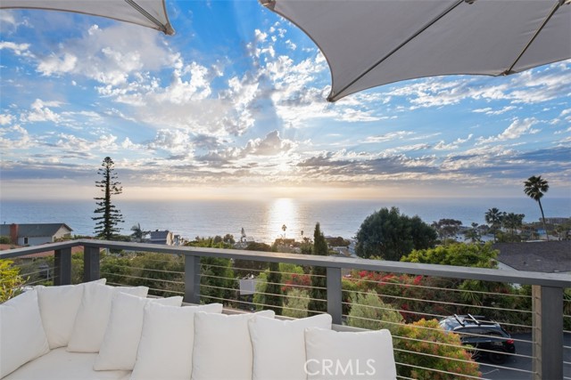 Detail Gallery Image 15 of 46 For 31962 Sunset, Laguna Beach,  CA 92651 - 3 Beds | 1/1 Baths