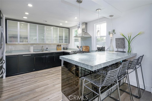 20121 Bushard Street, Huntington Beach CA: https://media.crmls.org/medias/3eb777db-7af0-4a83-a582-0e58edb6f09e.jpg