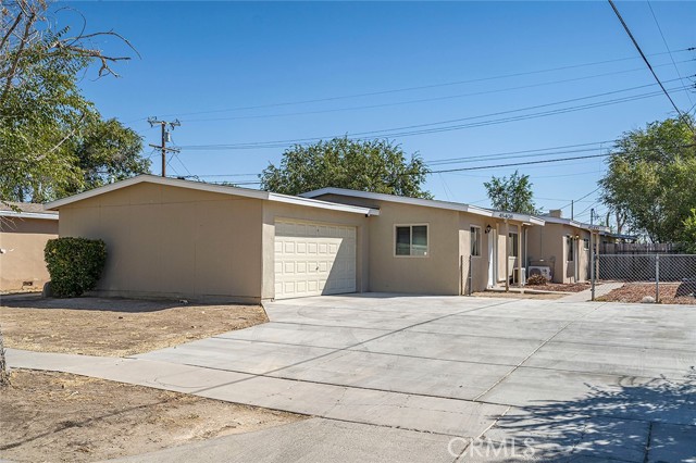 Detail Gallery Image 2 of 28 For 45408 Corkwood Ave, Lancaster,  CA 93534 - – Beds | – Baths