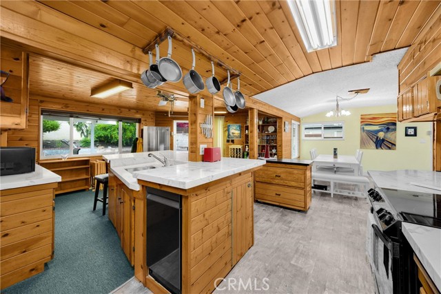 Detail Gallery Image 19 of 65 For 1005 E Woodland Ln, Glendora,  CA 91741 - 4 Beds | 3 Baths