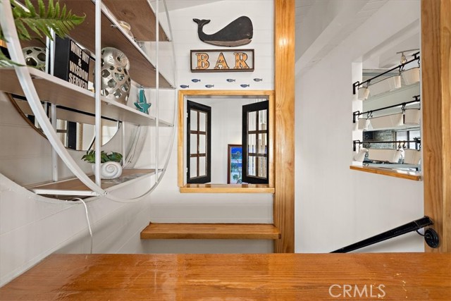 Detail Gallery Image 14 of 27 For 2214 W Oceanfront #B,  Newport Beach,  CA 92663 - 3 Beds | 3 Baths