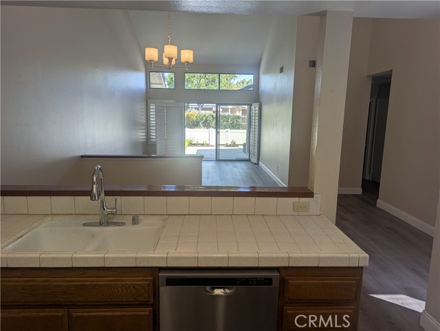 Detail Gallery Image 6 of 21 For 21345 via Del Lobo, Yorba Linda,  CA 92887 - 2 Beds | 2 Baths