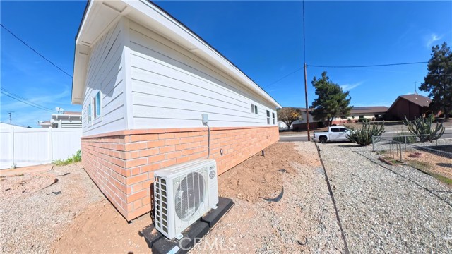 Image 11 of 17 For 29255 Piping Rock Road