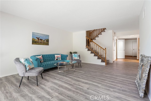 Detail Gallery Image 12 of 38 For 30112 Elizabeth Ct, Agoura Hills,  CA 91301 - 3 Beds | 2/1 Baths